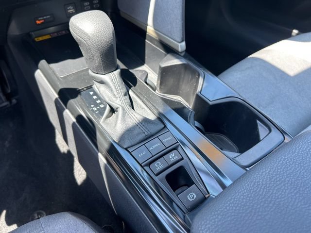 Used 2025 Toyota Camry LE FWD image 26