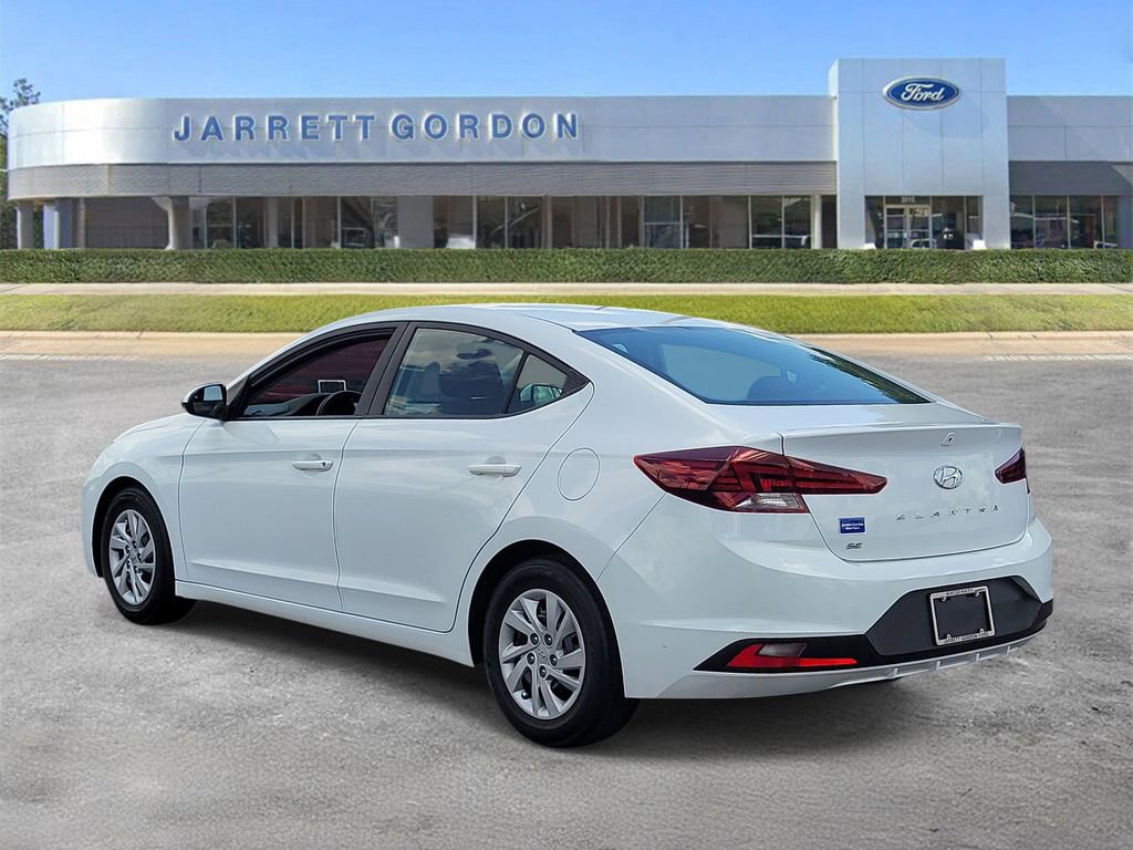 Used 2020 Hyundai Elantra SE w/ Cargo Package (C1) FWD image 3