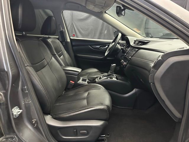 Used 2020 Nissan Rogue SL AWD/4WD image 14