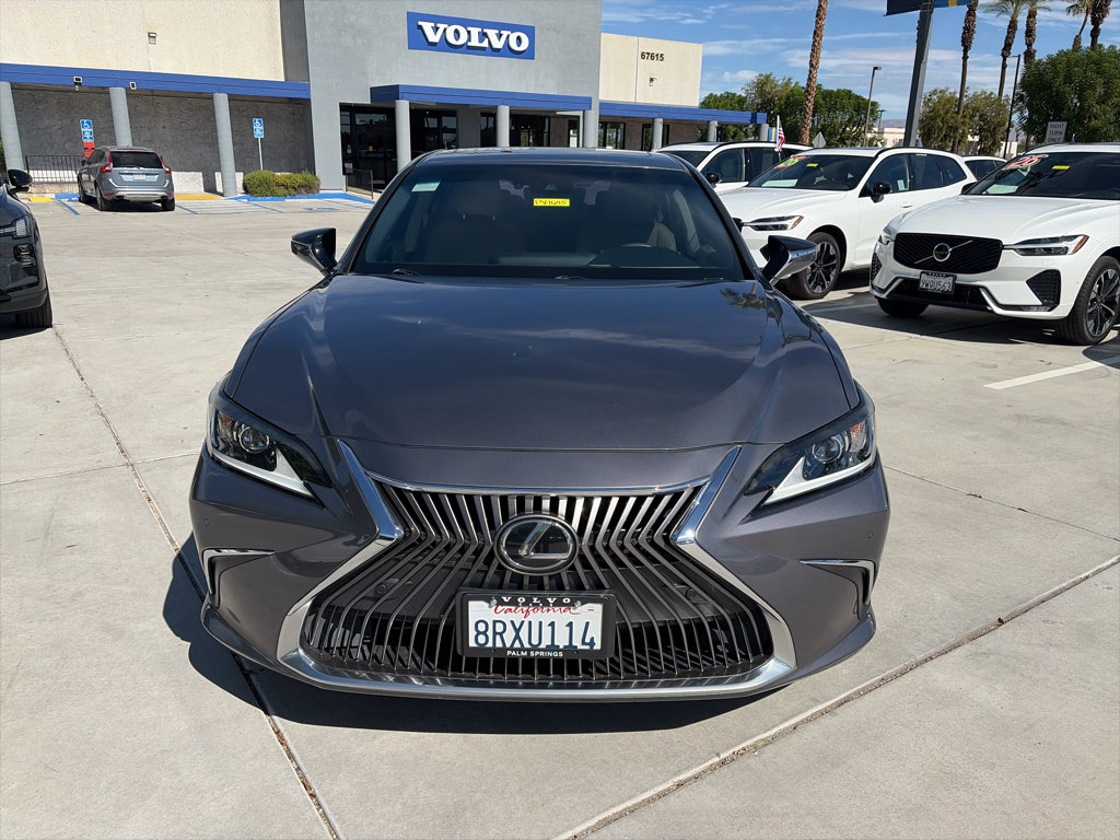 Used 2020 Lexus ES 350 w/ Premium Package FWD image 2