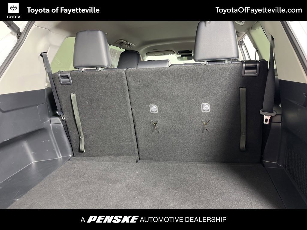 Used 2025 Toyota Grand Highlander AWD image 11