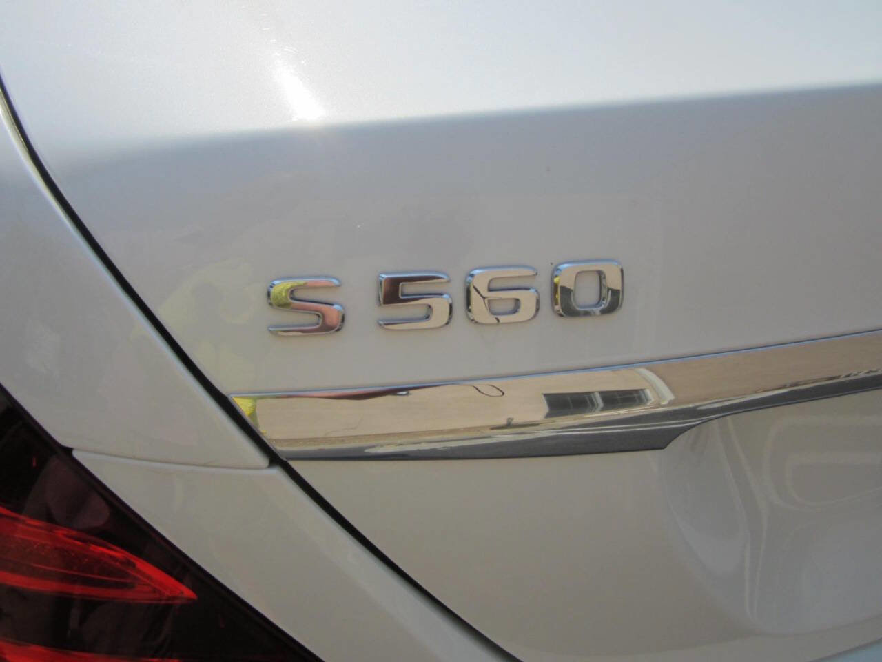 Used 2018 Mercedes-Benz S 560 Sedan image 36