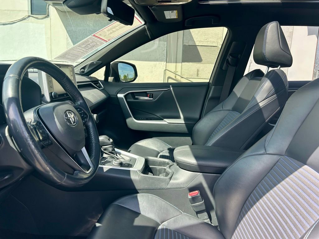 Used 2019 Toyota RAV4 XSE AWD/4WD image 10
