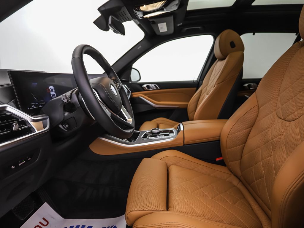 Certified 2024 BMW X5 xDrive40i w/ Executive Package image 11