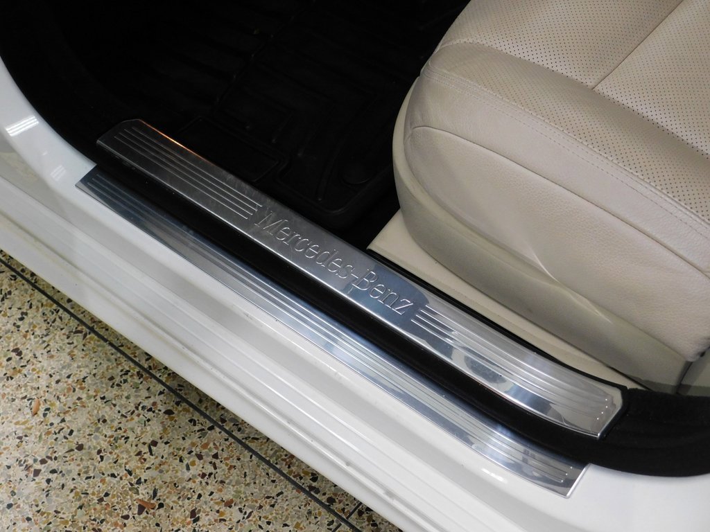 Used 2012 Mercedes-Benz S 550 4MATIC image 27