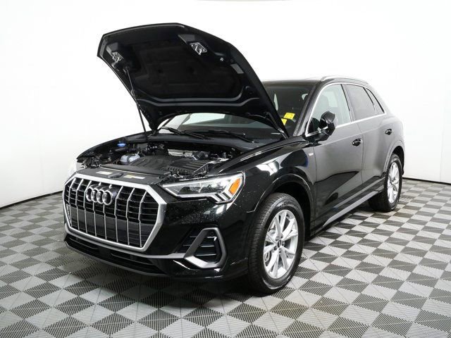 Certified 2025 Audi Q3 2.0T Premium Plus w/ Premium Plus Package AWD/4WD image 33