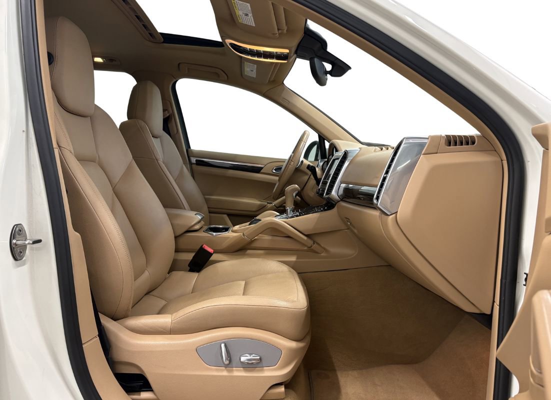 Used 2011 Porsche Cayenne AWD/4WD image 15
