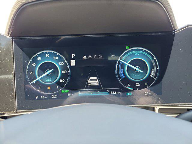 New 2025 Hyundai Elantra SEL FWD image 10