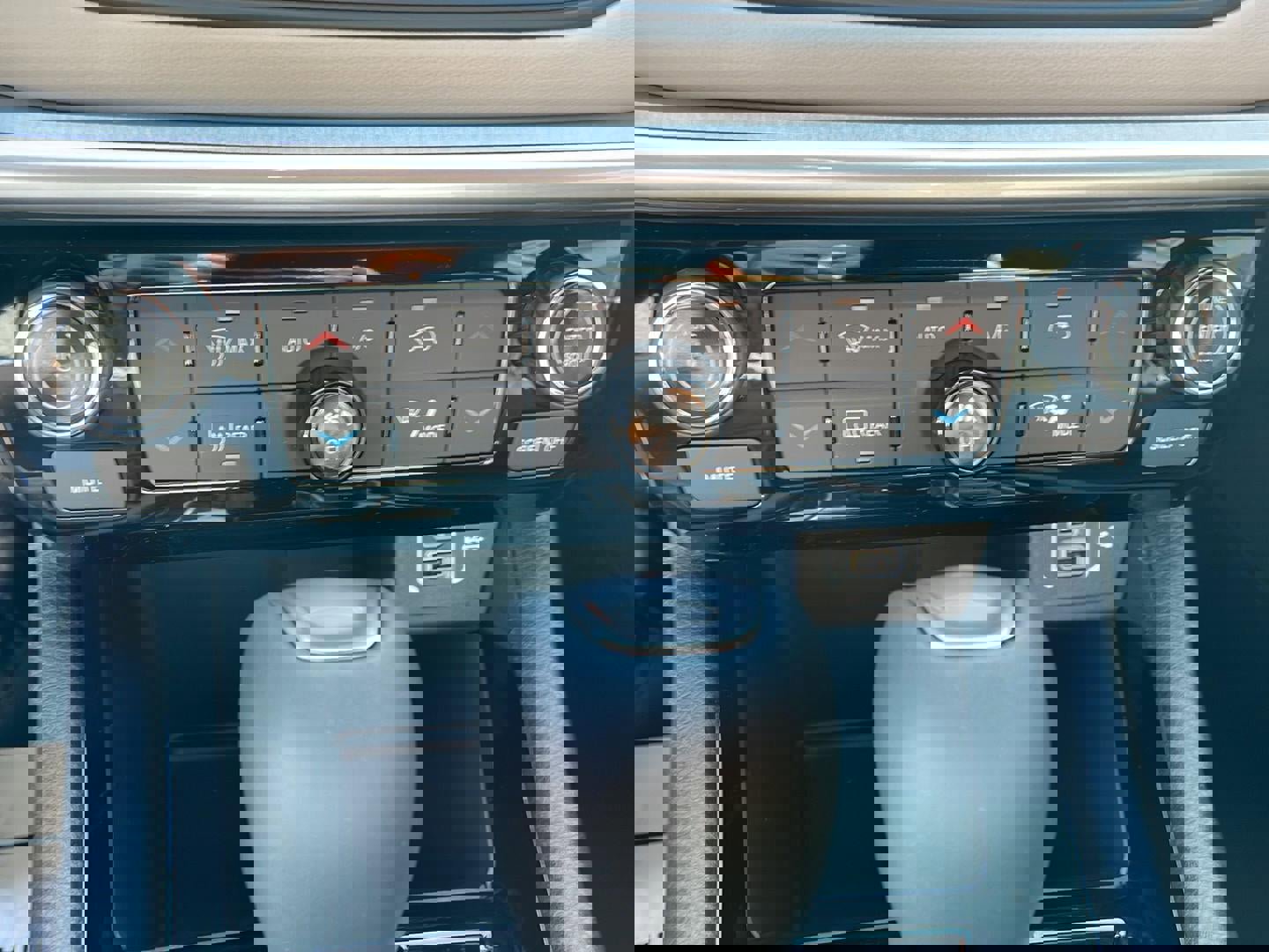 New 2026 Jeep Compass Limited image 23