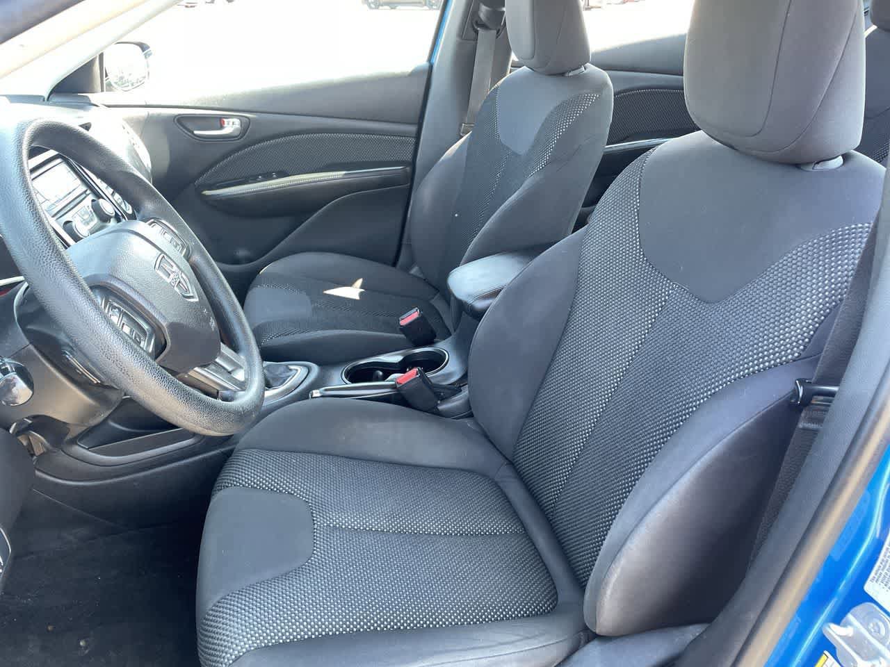 Used 2016 Dodge Dart SE w/ Convenience Group FWD image 12