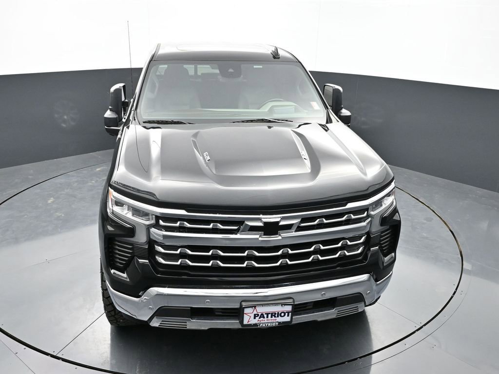 Used 2023 Chevrolet Silverado 1500 LTZ w/ LTZ Premium Package image 45