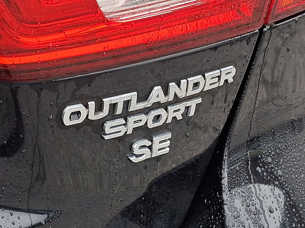 Used 2018 Mitsubishi Outlander Sport SE AWD/4WD image 29