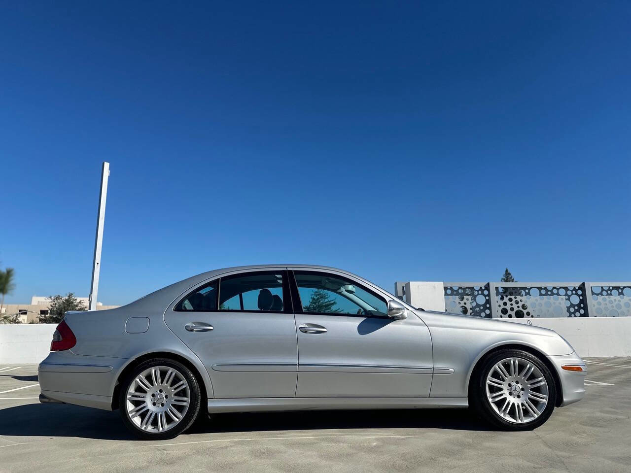 Used 2007 Mercedes-Benz E 350 Sedan image 10