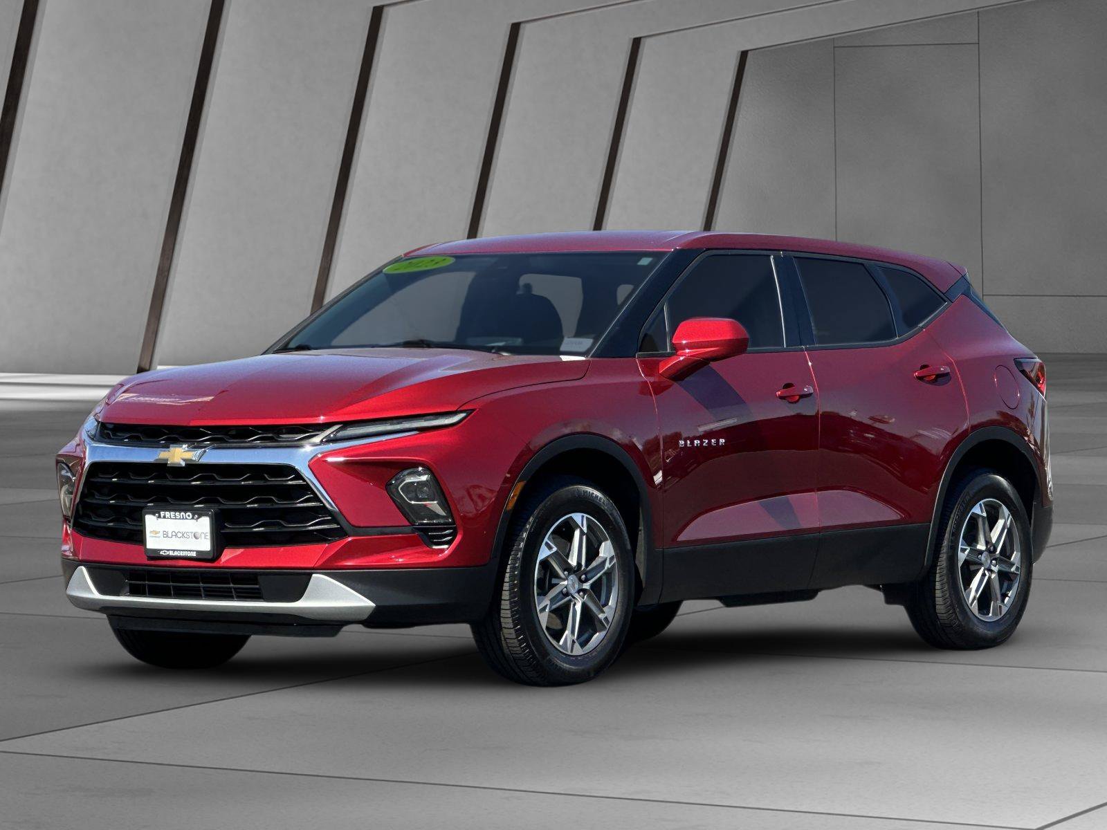 Used 2023 Chevrolet Blazer LT FWD image 8