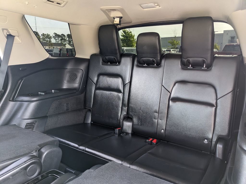Used 2024 Nissan Pathfinder SL w/ SL Premium Package FWD image 39