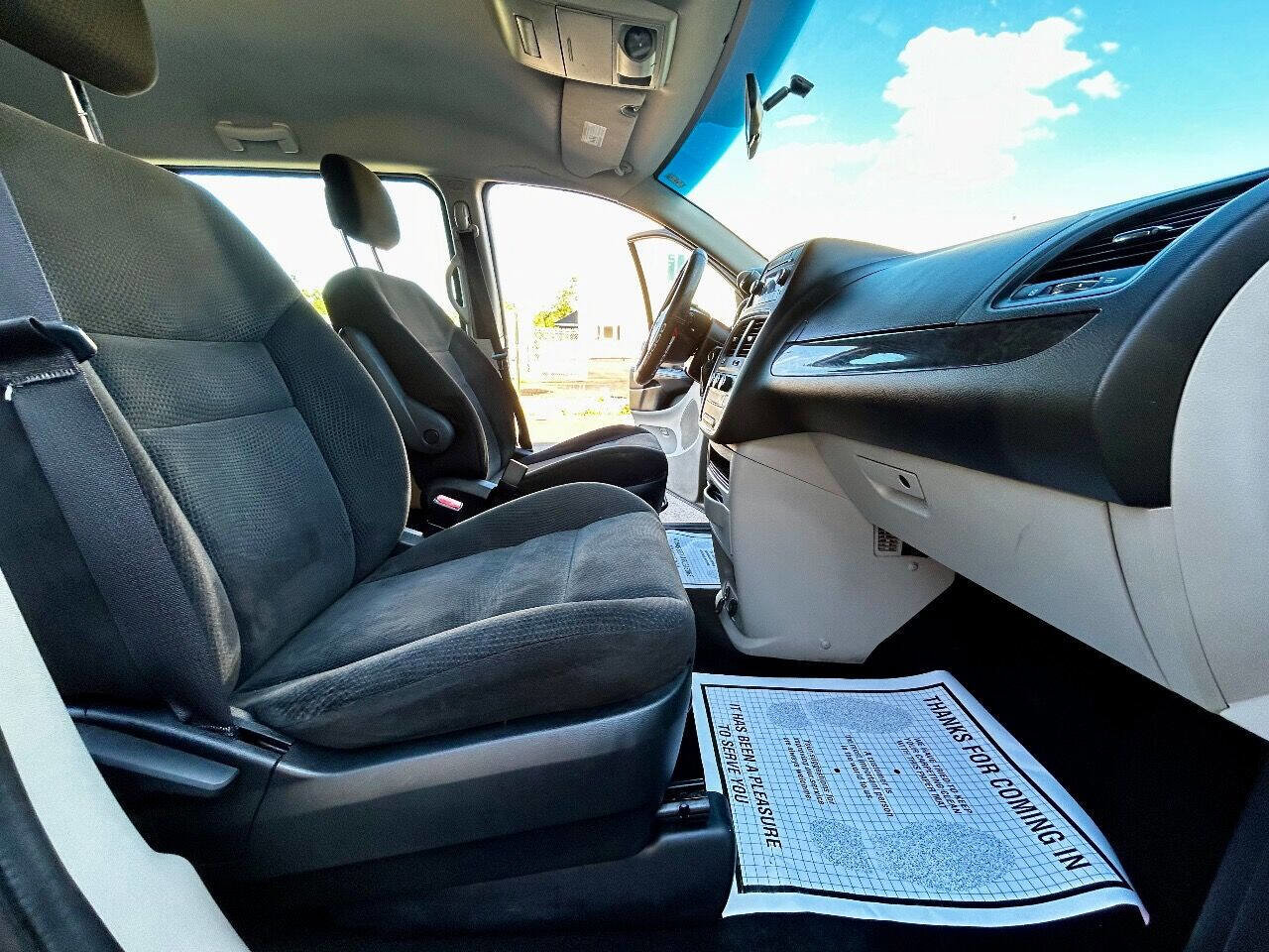 Used 2016 Dodge Grand Caravan image 19