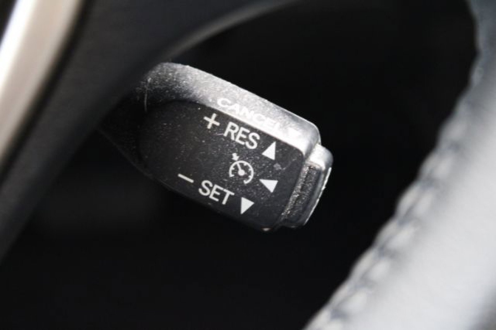 Used 2013 Toyota RAV4 Limited image 19