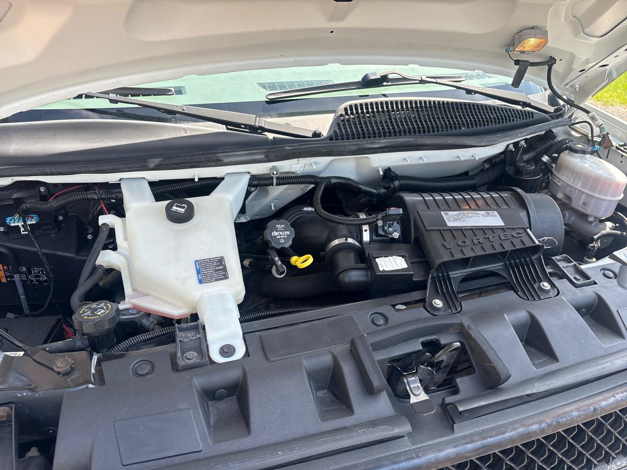 Used 2020 Chevrolet Express 2500 w/ Communications Package RWD image 20