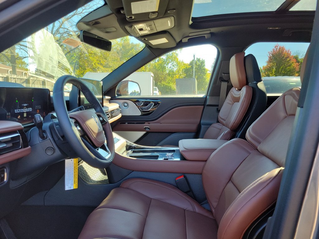 New 2027 Lincoln Aviator Reserve AWD/4WD image 18