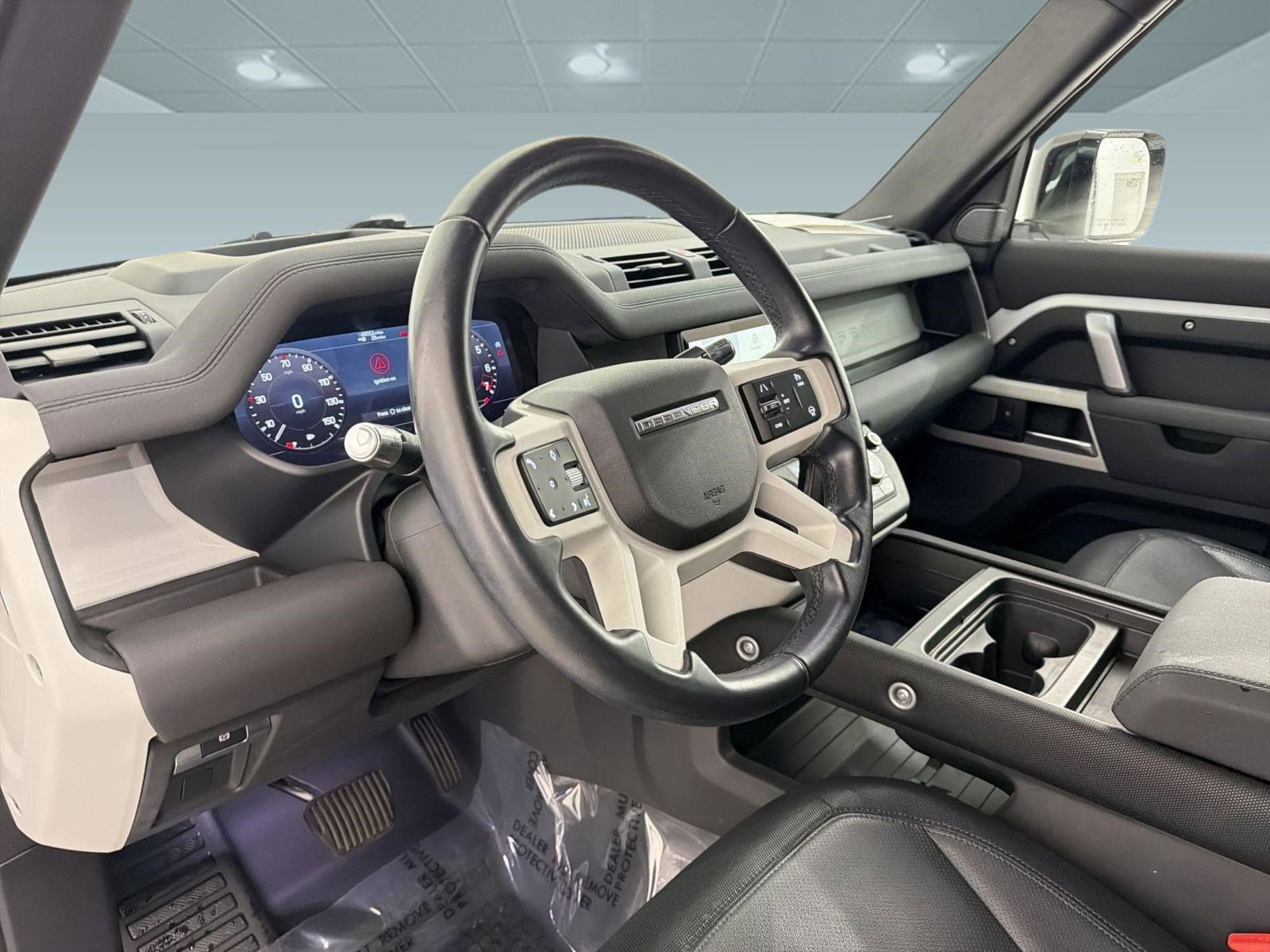 Used 2021 Land Rover Defender 110 X-Dynamic SE image 4