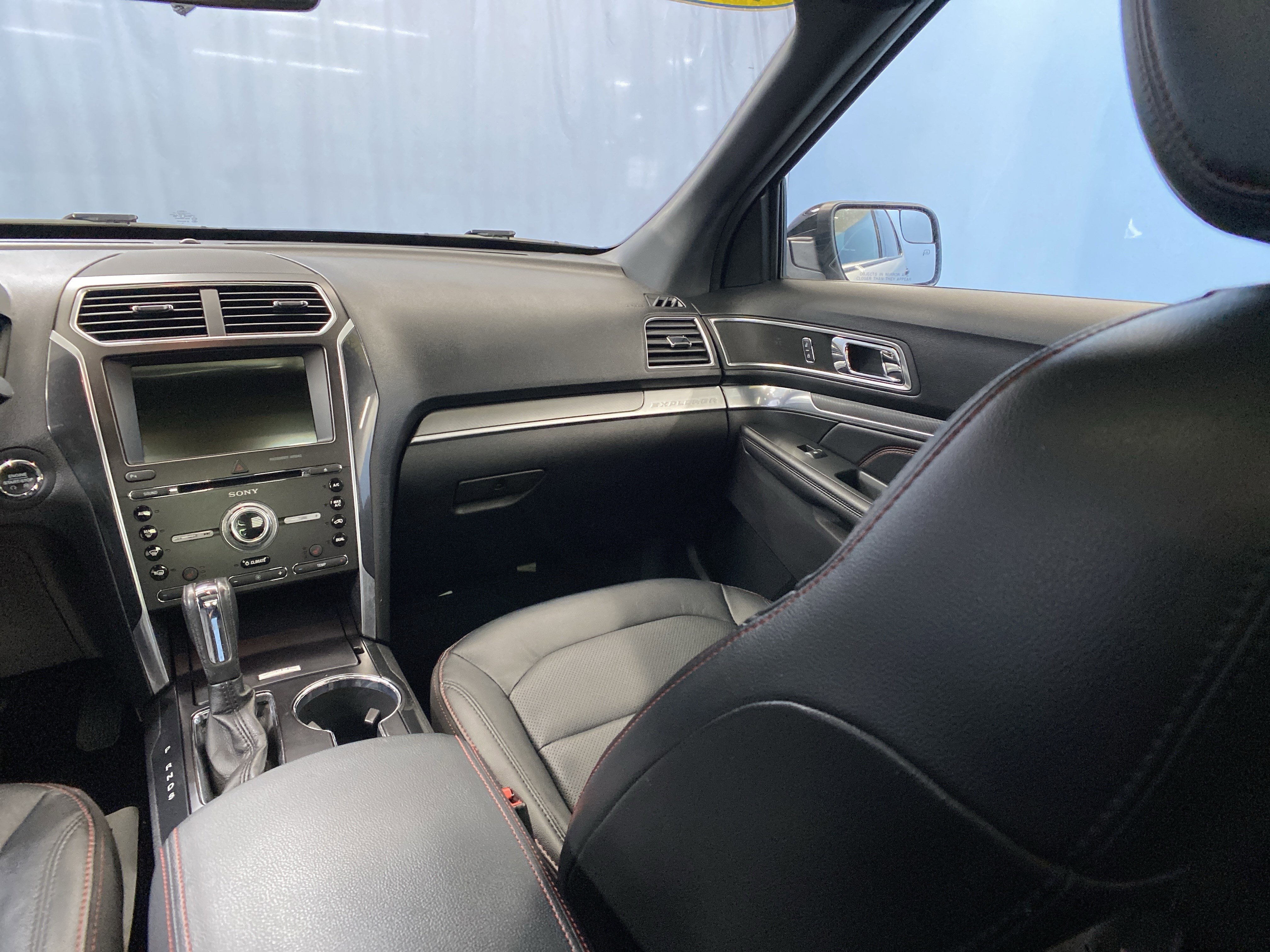 Used 2018 Ford Explorer Sport image 30