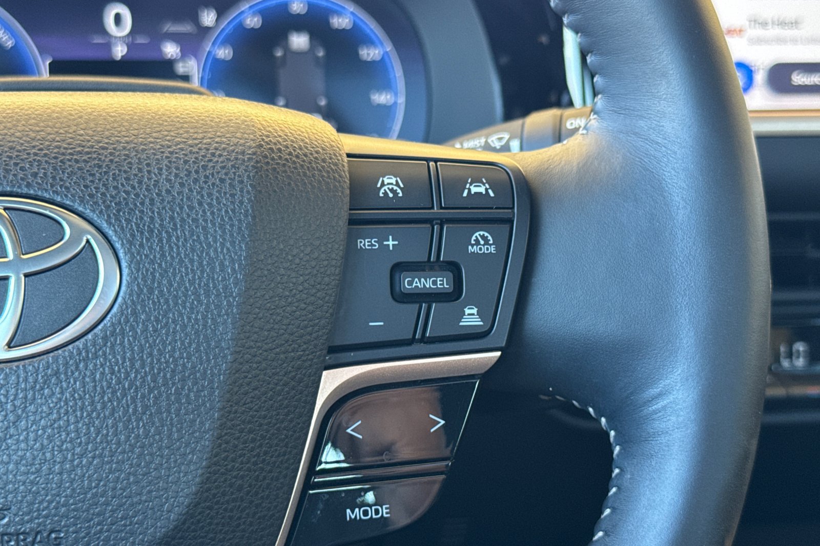 Certified 2025 Toyota Crown Signia w/ Advanced Technology Package AWD/4WD image 30