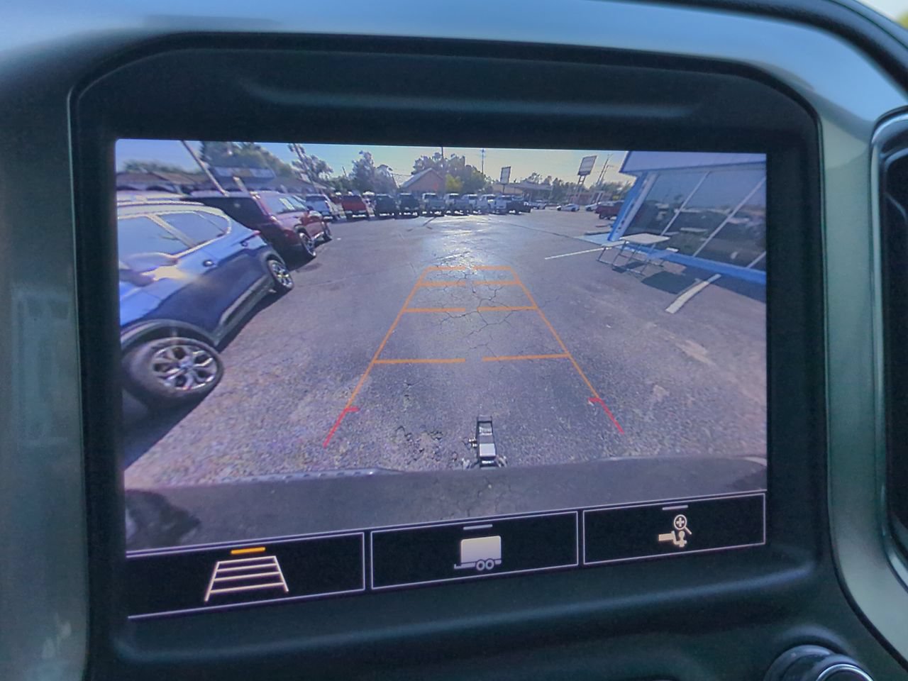 Used 2020 Chevrolet Silverado 1500 RST AWD/4WD image 19