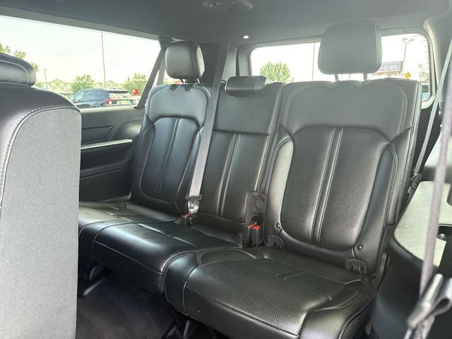 Used 2025 Jeep Wagoneer L 4WD image 23