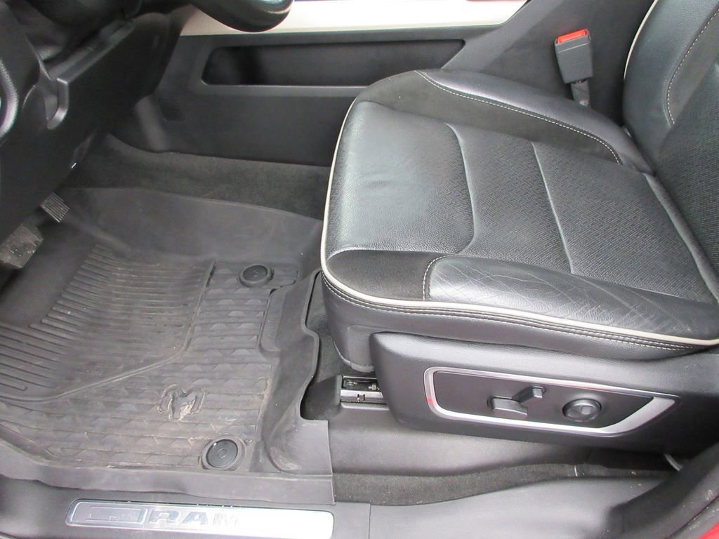 Used 2021 RAM 1500 Laramie image 24