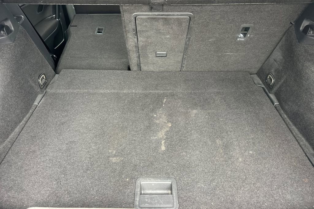 Used 2019 Volkswagen e-Golf SE image 12