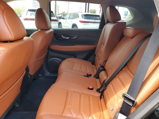 Used 2019 Nissan Rogue SL w/ Premium Package image 10