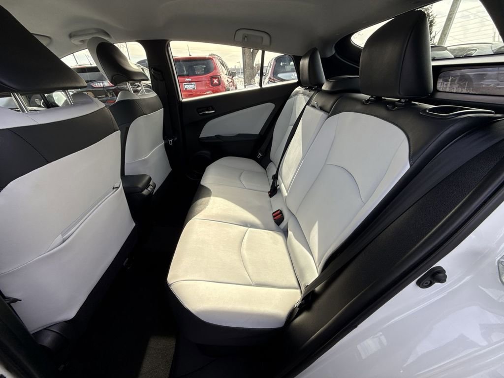 Used 2019 Toyota Prius XLE w/ Advanced Technology Package image 22