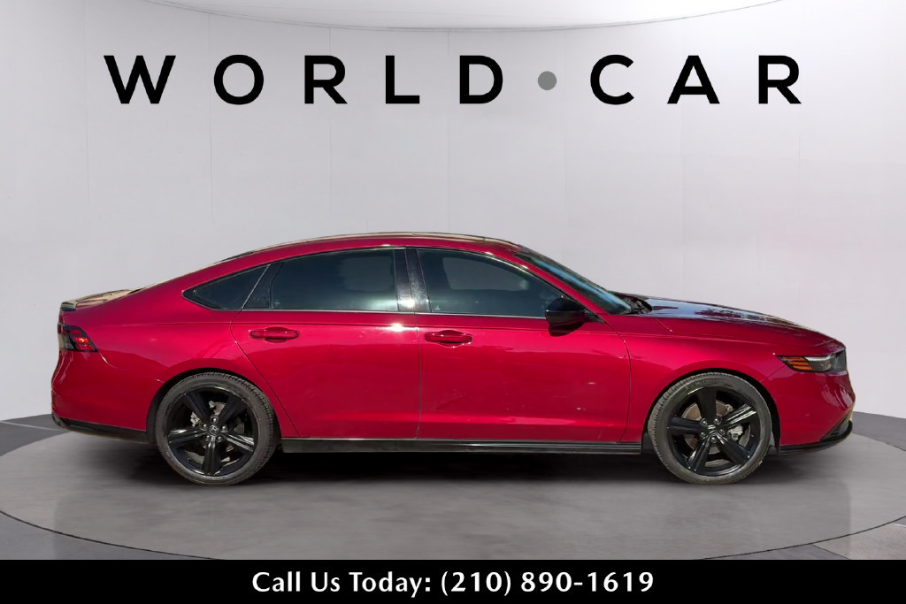 Used 2024 Honda Accord Sport image 3
