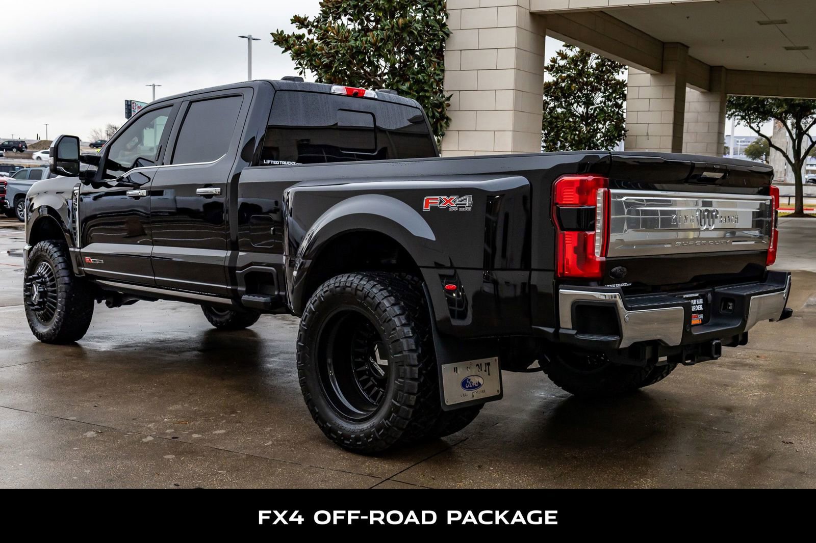 Used 2024 Ford F350 King Ranch w/ Chrome Package image 7