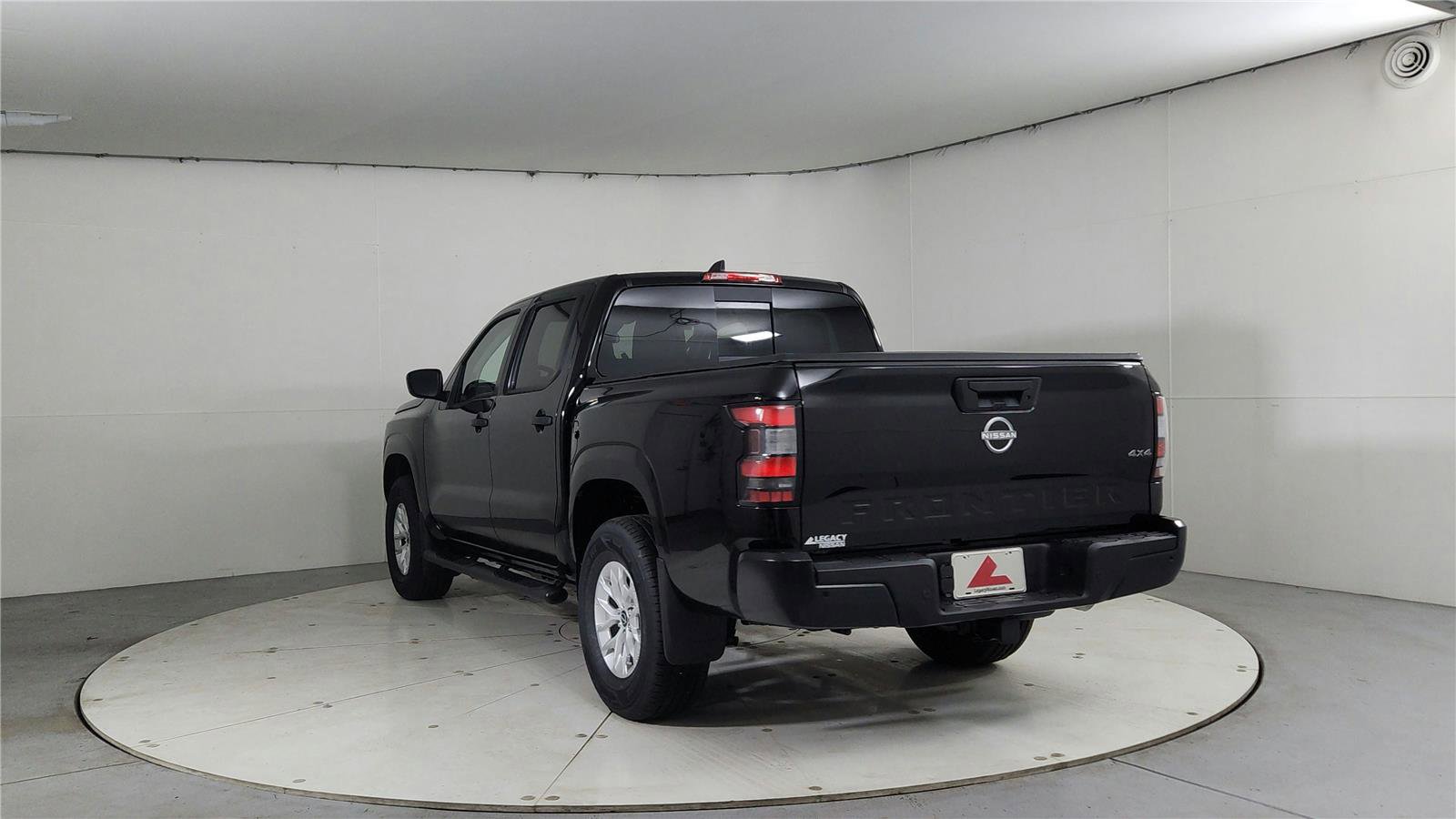 New 2026 Nissan Frontier S image 5