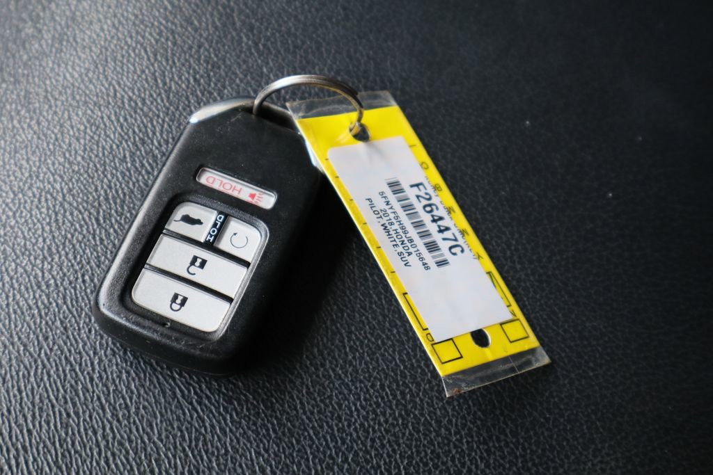 Used 2018 Honda Pilot Touring image 36