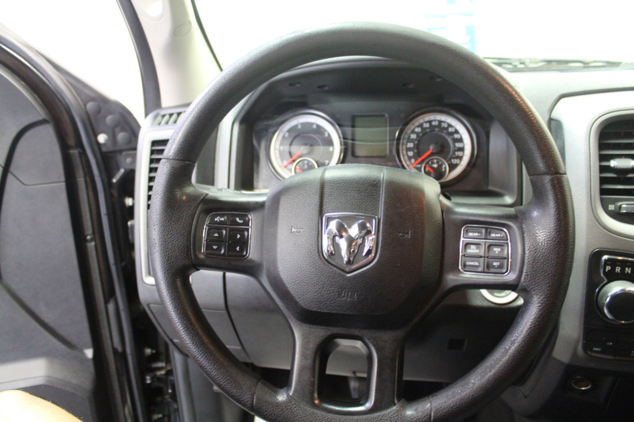 Used 2017 RAM 1500 Express image 8