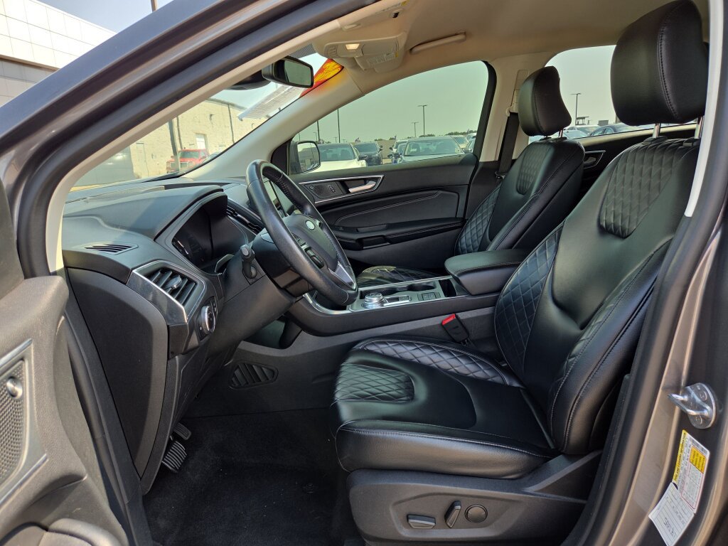 Used 2024 Ford Edge Titanium AWD/4WD image 10