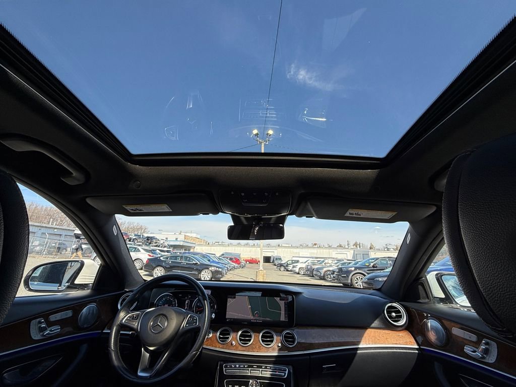 Used 2017 Mercedes-Benz E 300 E 300 image 24