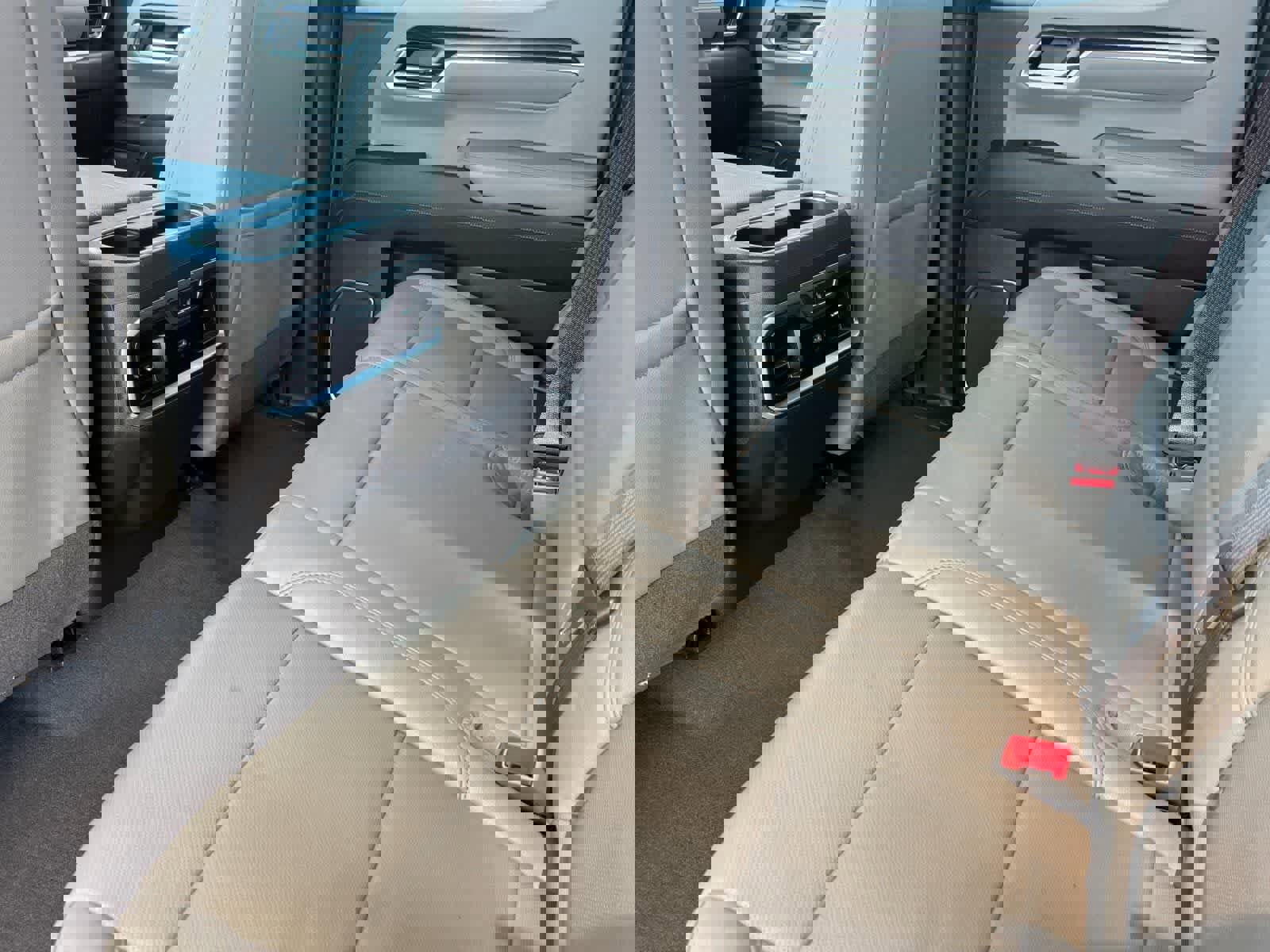 Used 2023 GMC Sierra 1500 SLT w/ SLT Convenience Package image 5