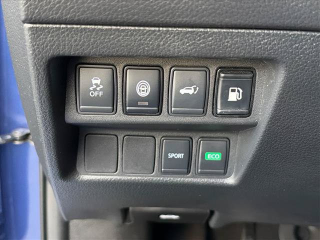 Used 2020 Nissan Rogue SV FWD image 22