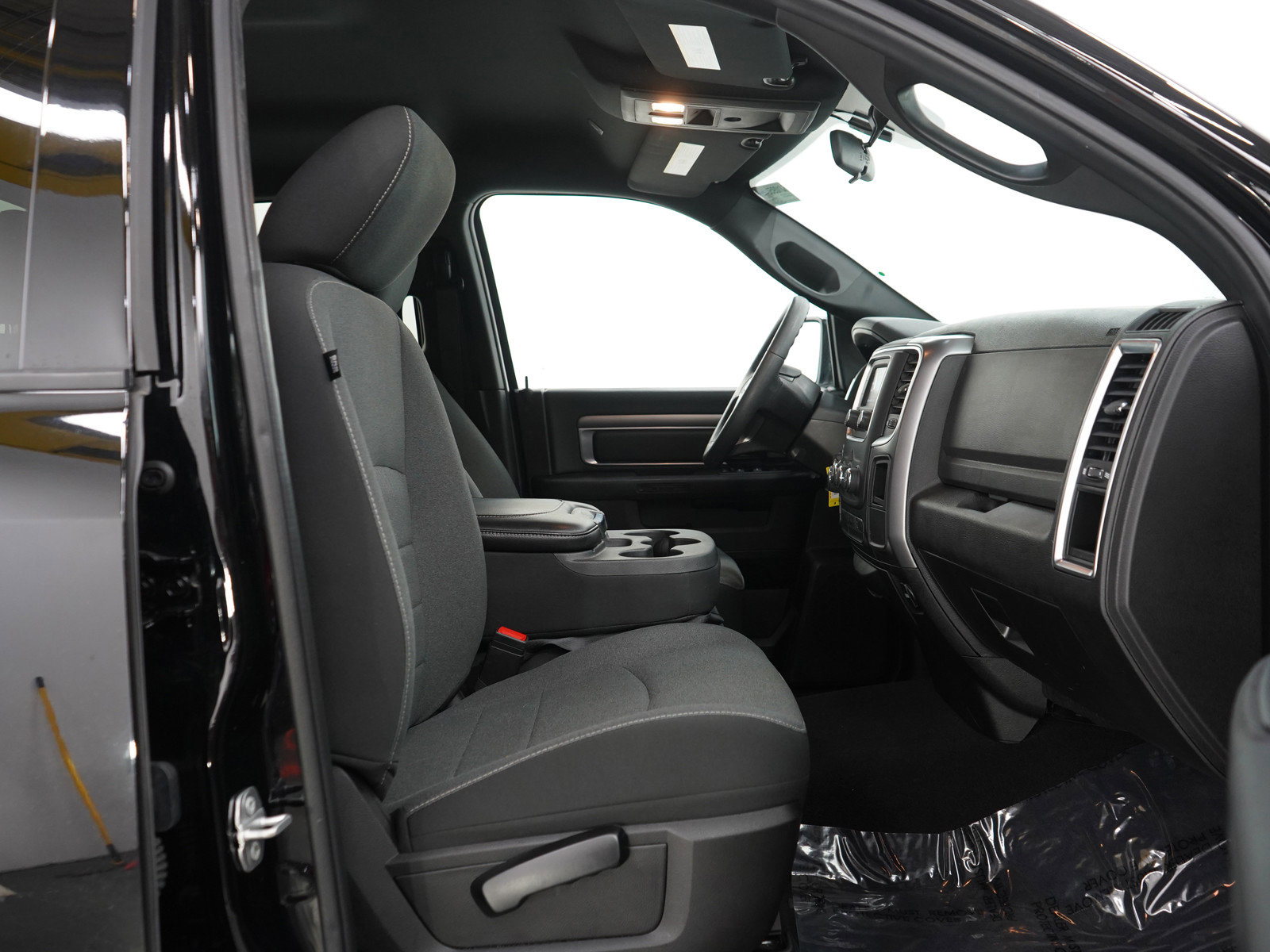 Used 2022 RAM 1500 Classic Warlock image 10