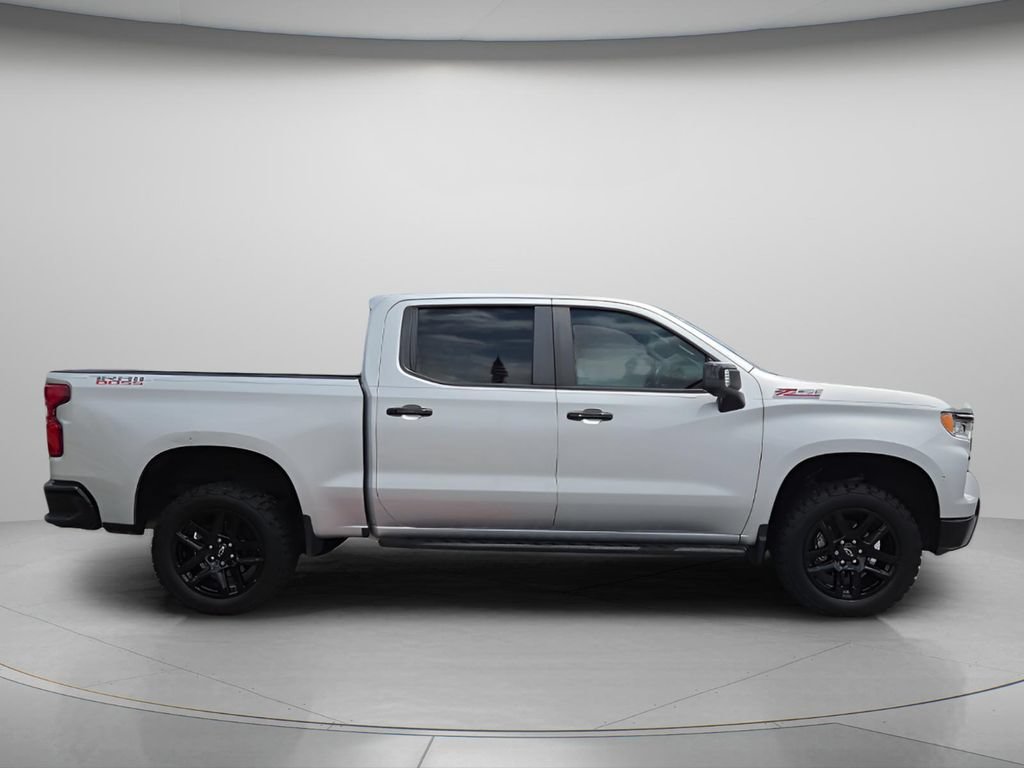 Used 2022 Chevrolet Silverado 1500 LT Trail Boss w/ LT Trail Boss Premium Package AWD/4WD image 9