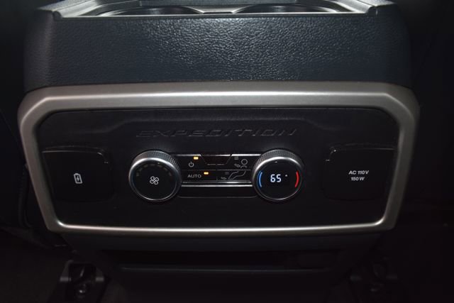 Used 2024 Ford Expedition XLT AWD/4WD image 40