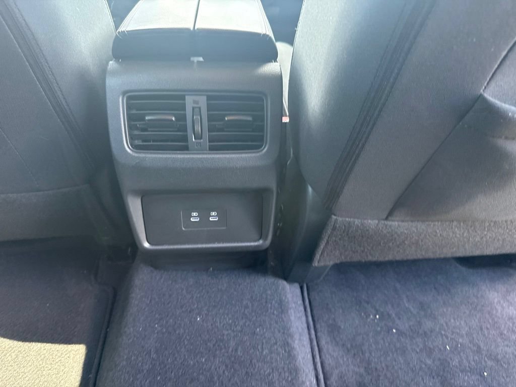 Used 2026 Nissan Rogue SV AWD/4WD image 38