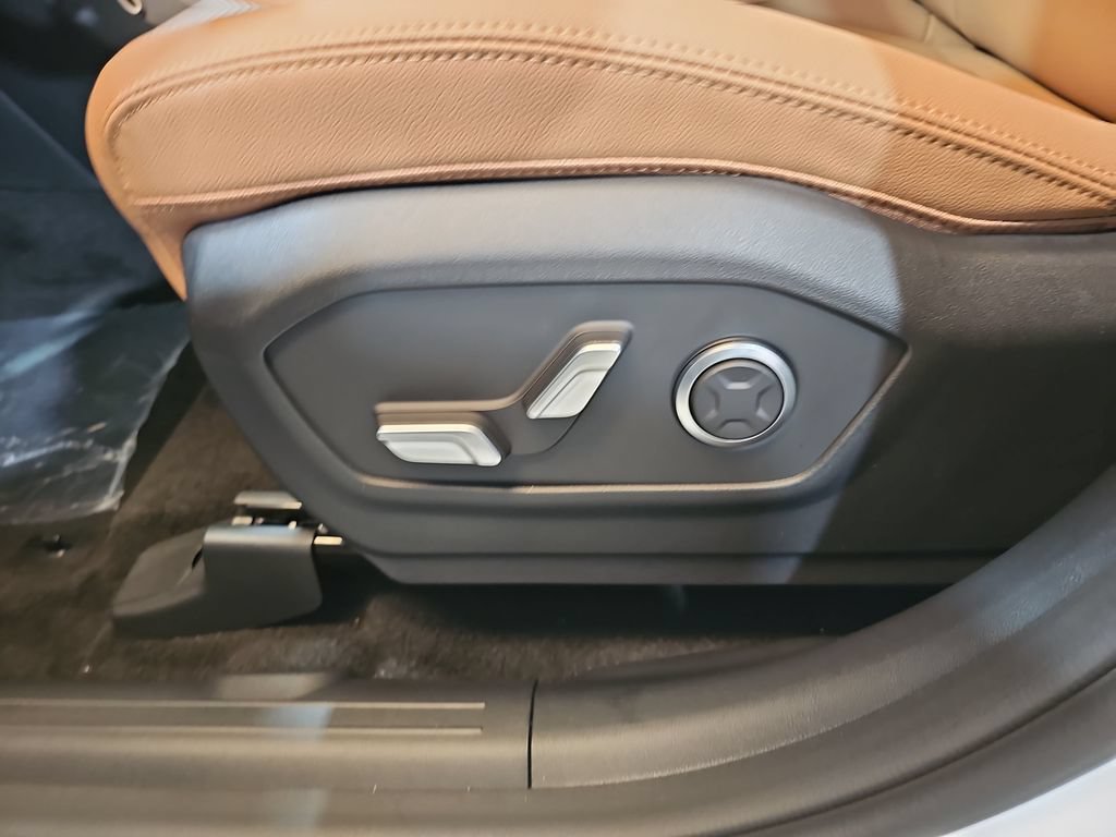 New 2026 Hyundai Santa Fe Limited AWD/4WD image 30