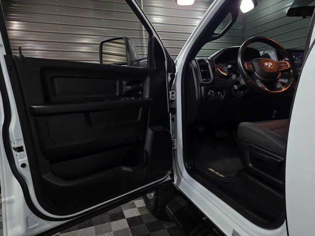 Used 2024 RAM 3500 Tradesman w/ Chrome Appearance Group image 31