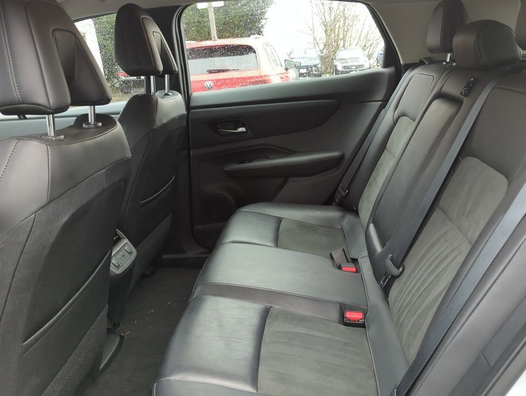 Used 2024 Nissan Ariya AWD image 20