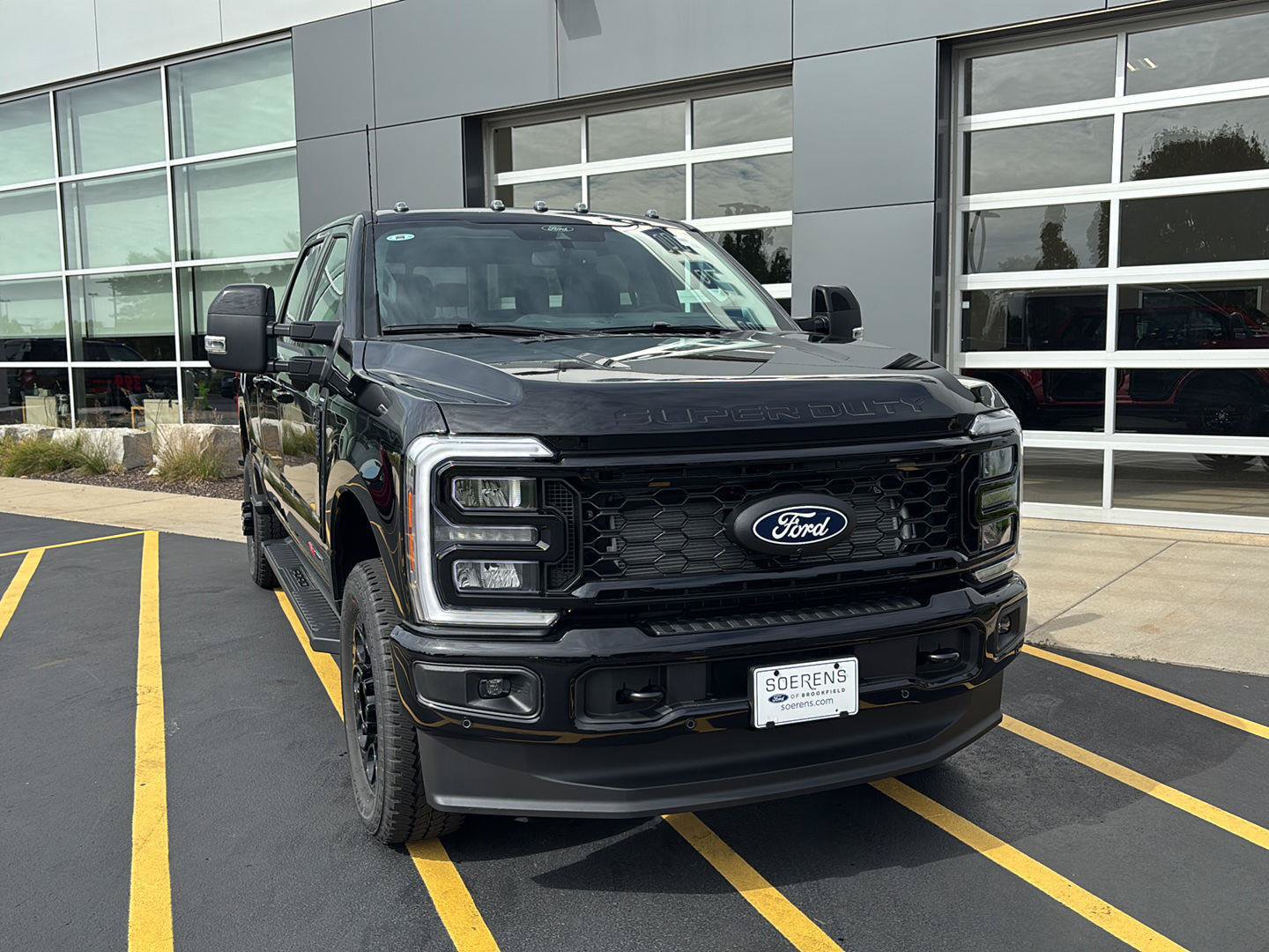 New 2027 Ford F250 Lariat w/ Black Appearance Package AWD/4WD image 4