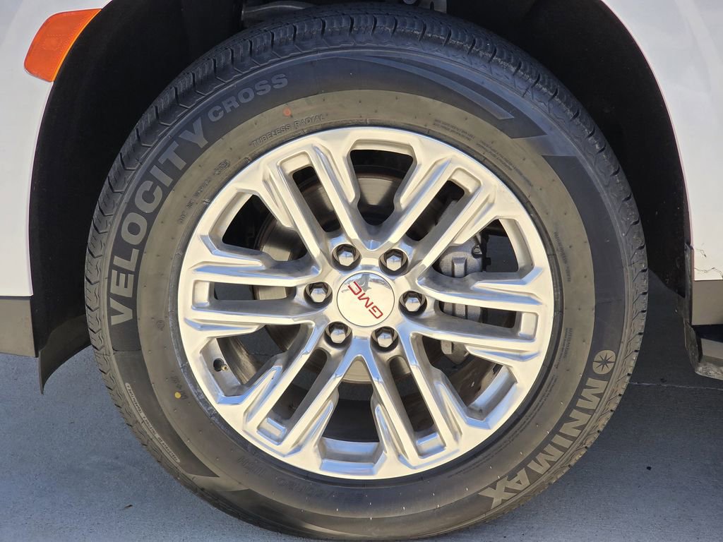 Used 2024 GMC Yukon SLT image 8